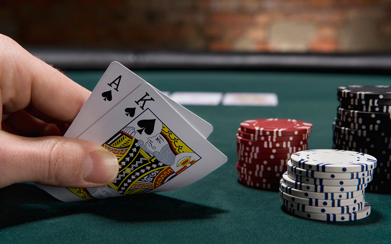 Poker sử dụng bộ bài tây 52 lá